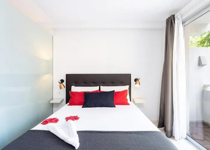 Iriarte 52 アパート